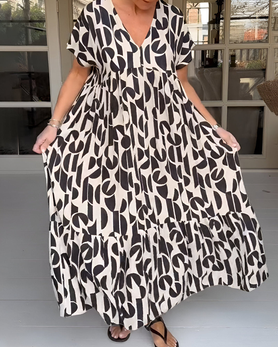 Felicia - Robe à col en V légère